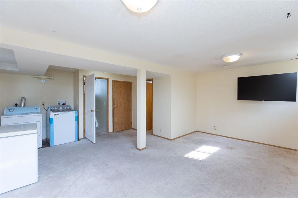 95 Castleridge Close Ne, Calgary, AB - Indoor