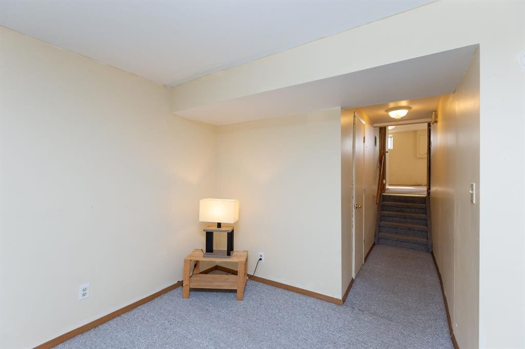 95 Castleridge Close Ne, Calgary, AB - Indoor