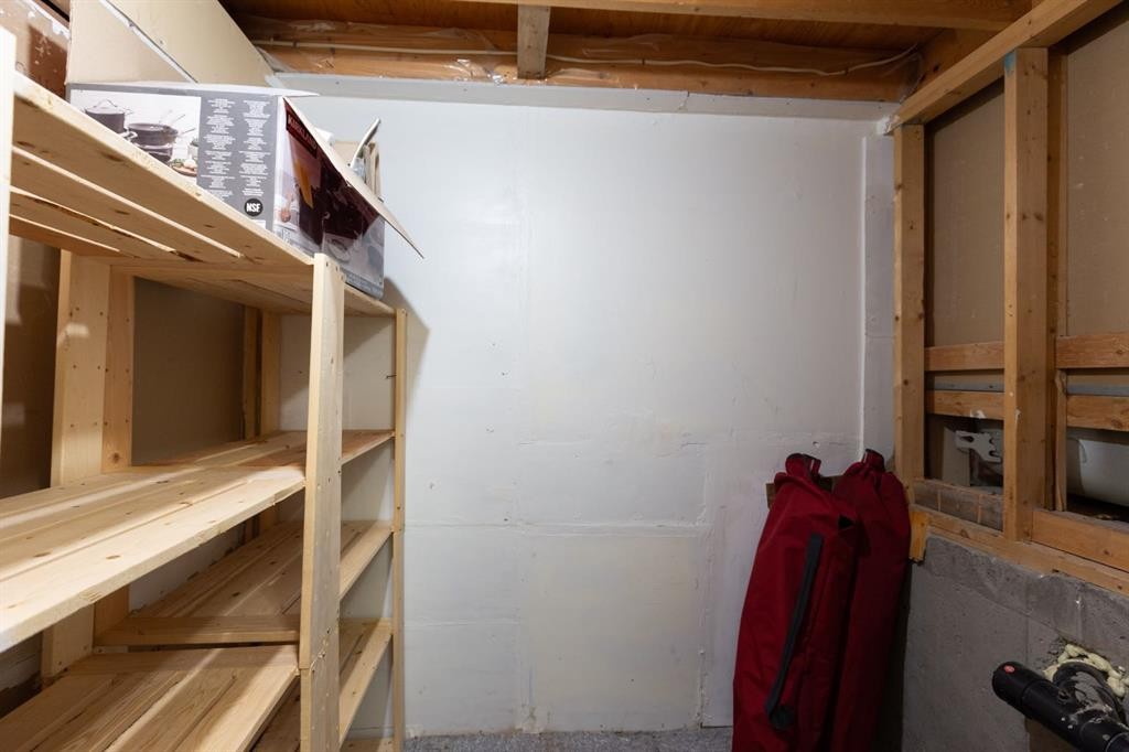 95 Castleridge Close Ne, Calgary, AB - Indoor