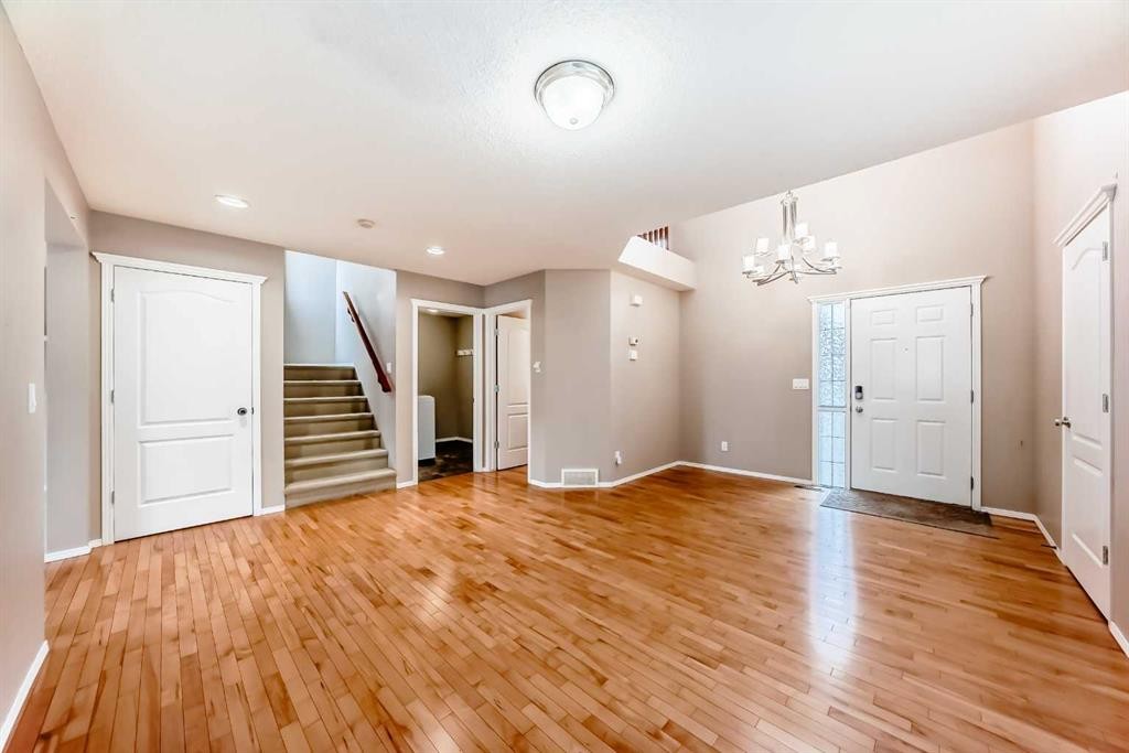 80 Eversyde Way Sw, Calgary, AB - Indoor Photo Showing Other Room