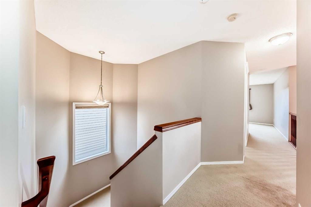 80 Eversyde Way Sw, Calgary, AB - Indoor Photo Showing Other Room