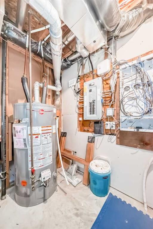 80 Eversyde Way Sw, Calgary, AB - Indoor Photo Showing Basement