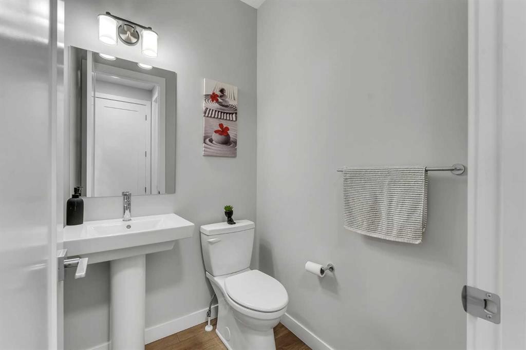 152 Savanna Way Ne, Calgary, AB - Indoor Photo Showing Bathroom