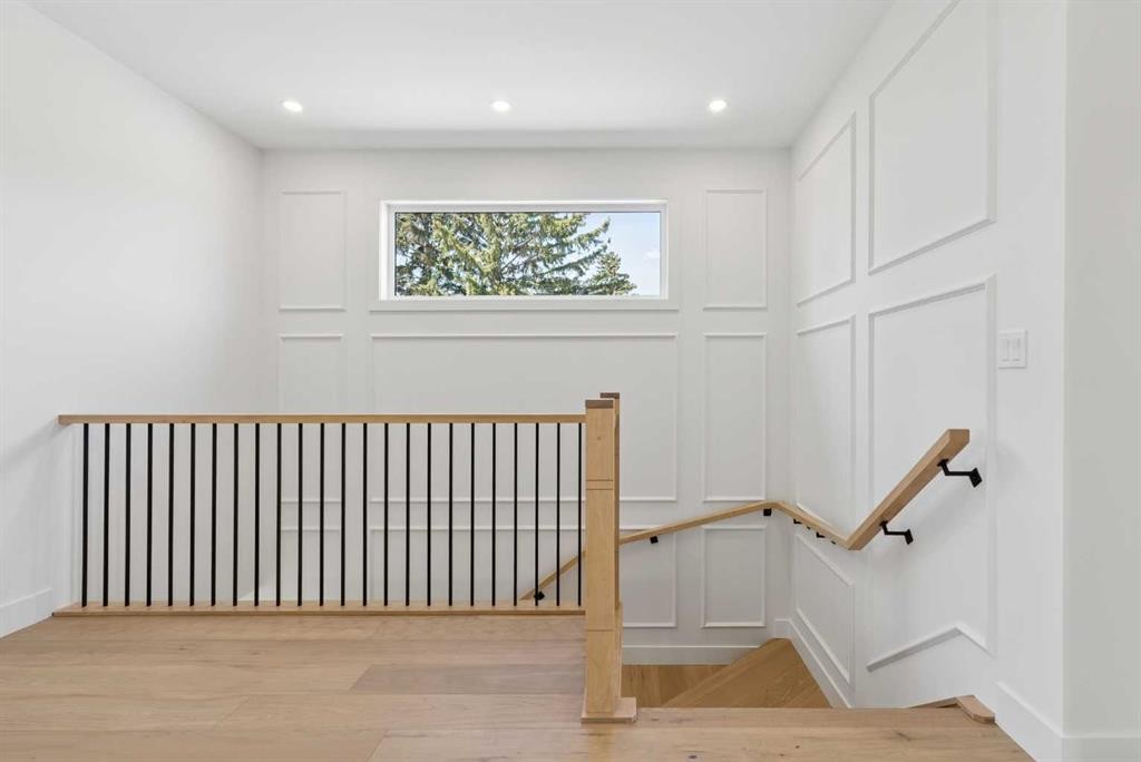 1027 32 Avenue Nw, Calgary, AB - Indoor Photo Showing Other Room