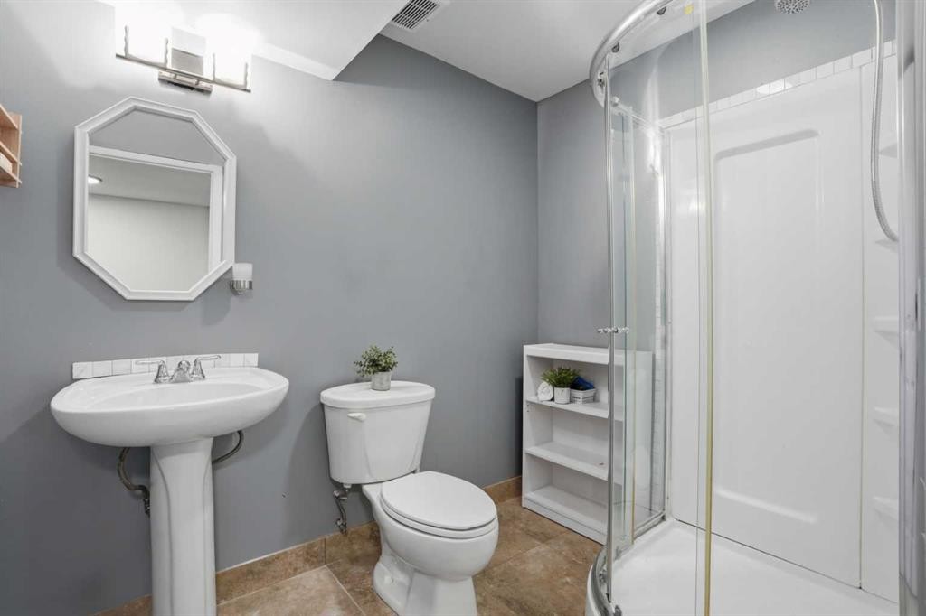 87 Bridlecrest Road Sw, Calgary, AB - Indoor Photo Showing Bathroom