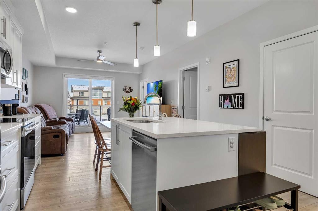 206-370 Harvest Hills Common Ne, Calgary, AB - Indoor Photo Showing Kitchen