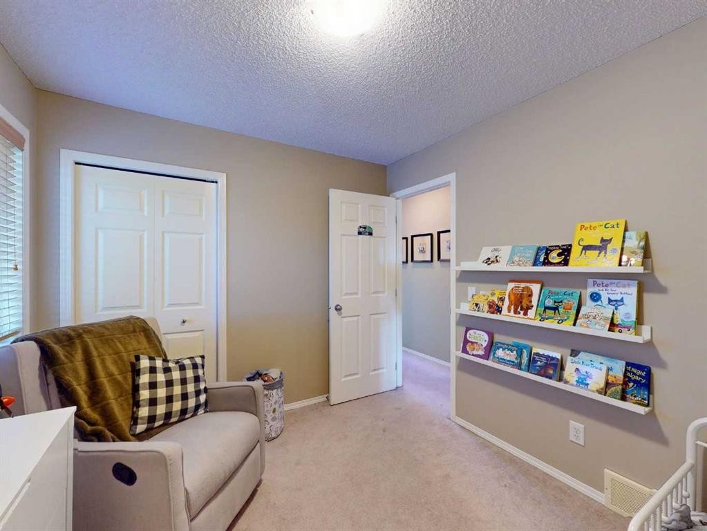 113 Evansford Circle Nw, Calgary, AB - Indoor
