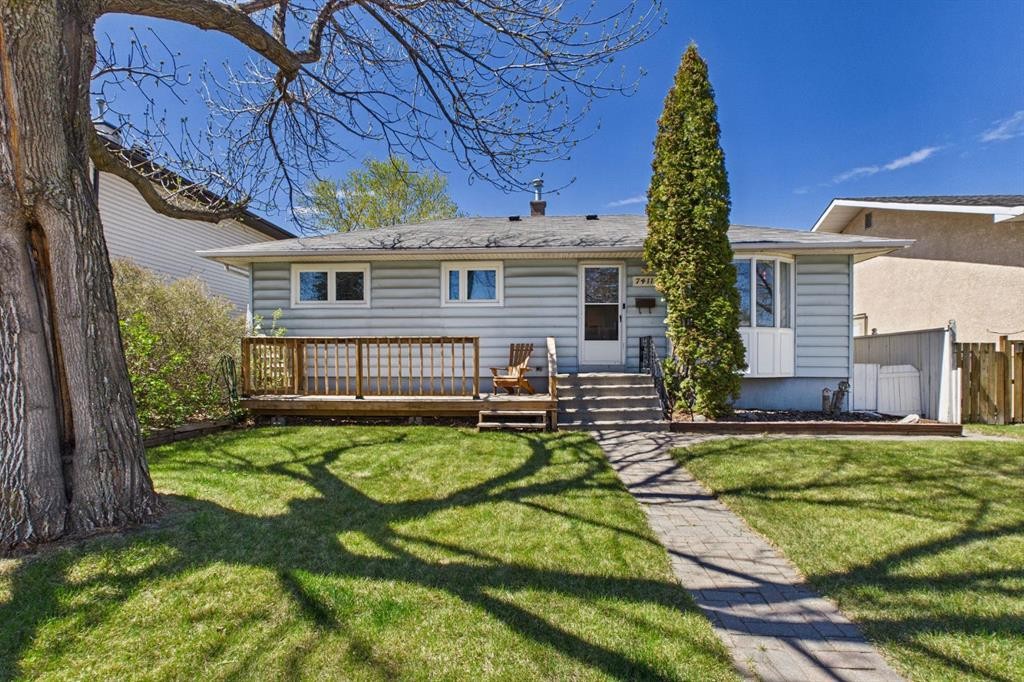 7411 21 Se, Calgary, AB - Outdoor