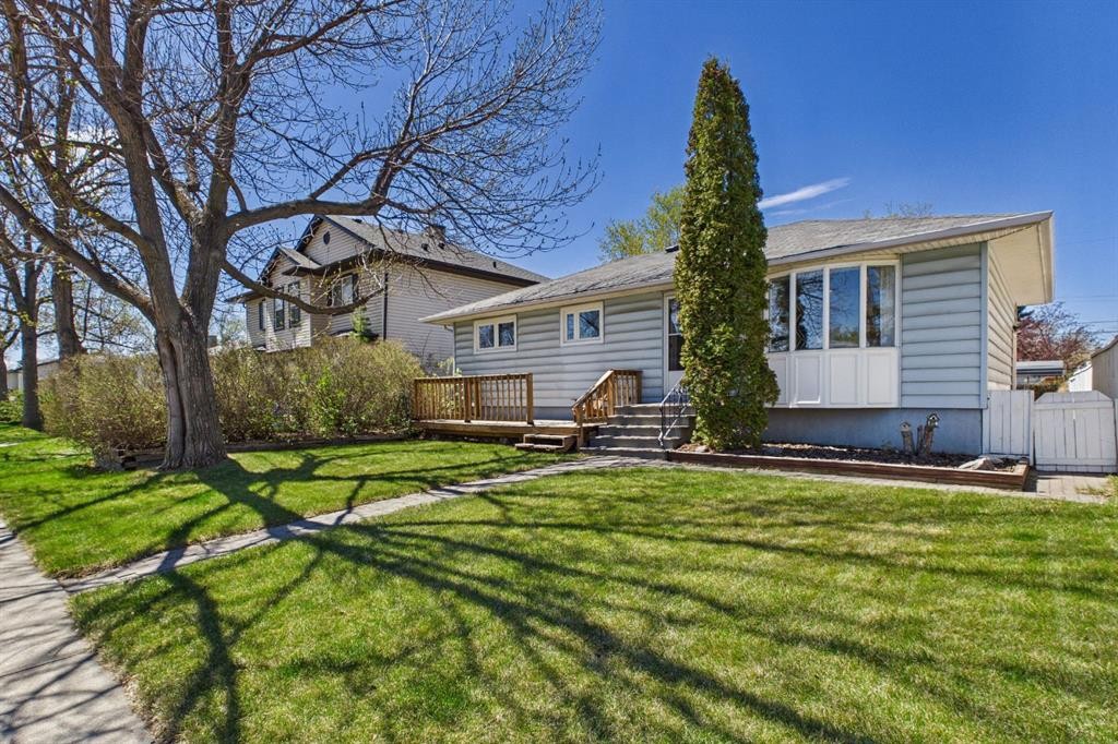 7411 21 Se, Calgary, AB - Outdoor