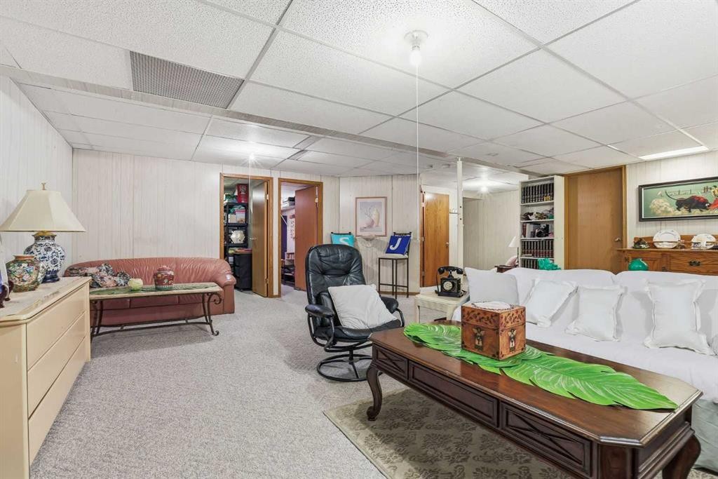 866 Applewood Drive Se, Calgary, AB