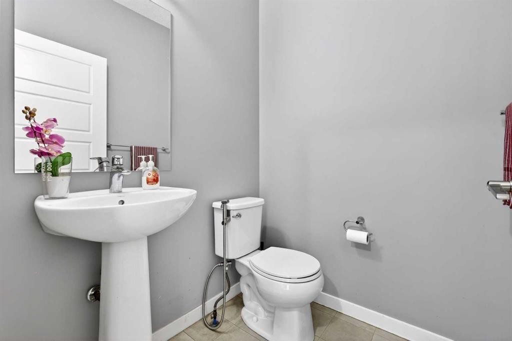 1540 Cornerstone Boulevard Ne, Calgary, AB - Indoor Photo Showing Bathroom