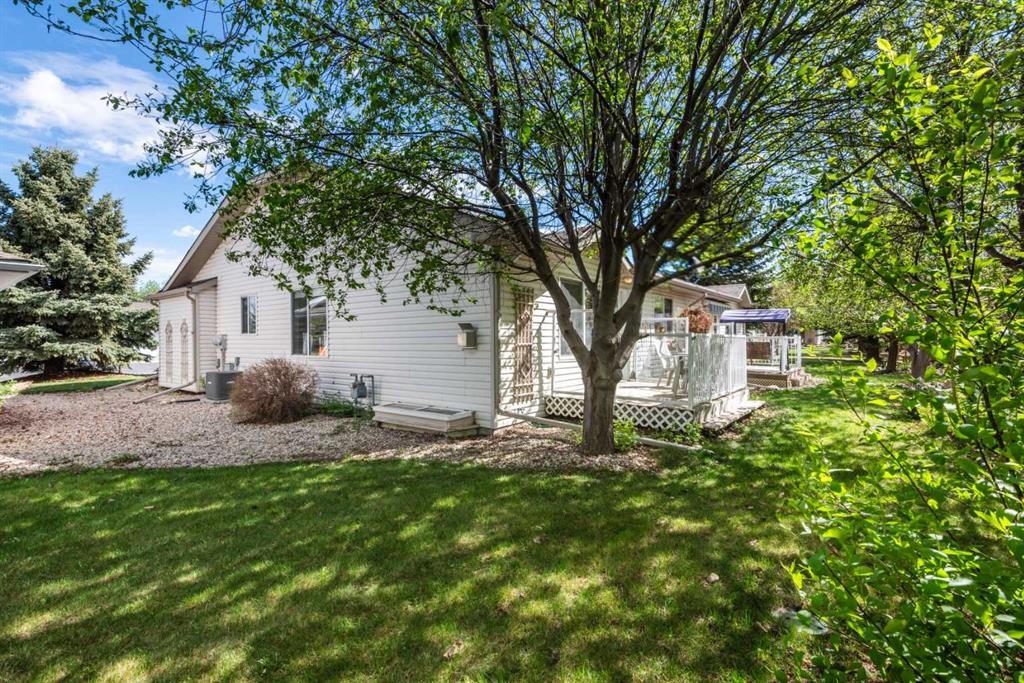 104 Whispering Way, Vulcan, AB - Outdoor