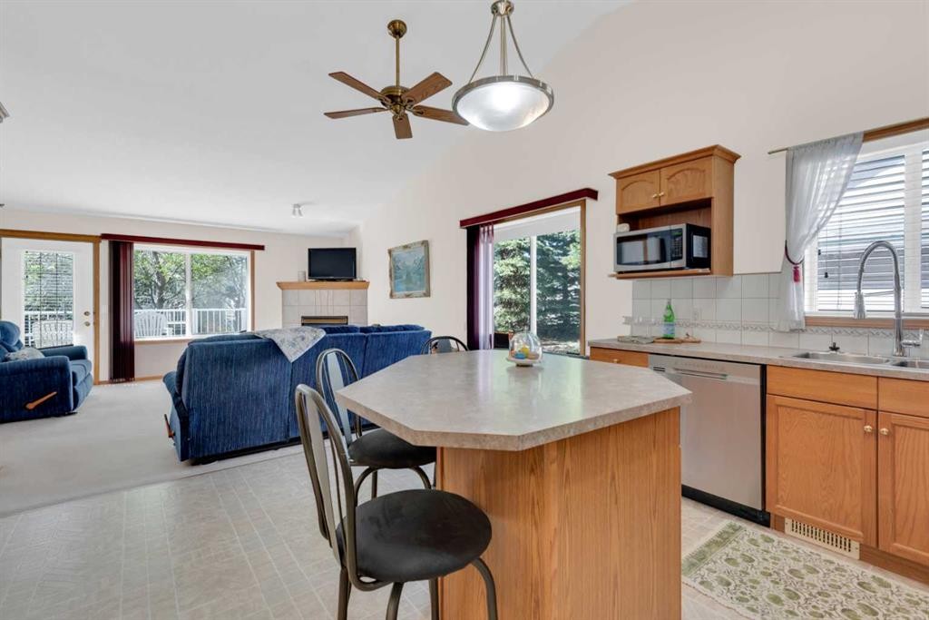 104 Whispering Way, Vulcan, AB - Indoor