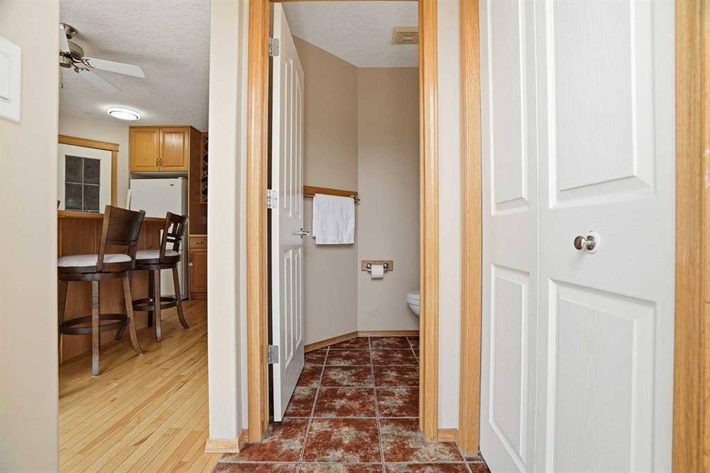 258 Cramond Circle Se, Calgary, AB - Indoor Photo Showing Other Room