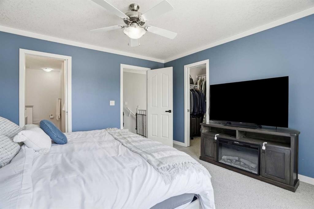 258 Cramond Circle Se, Calgary, AB - Indoor Photo Showing Bedroom