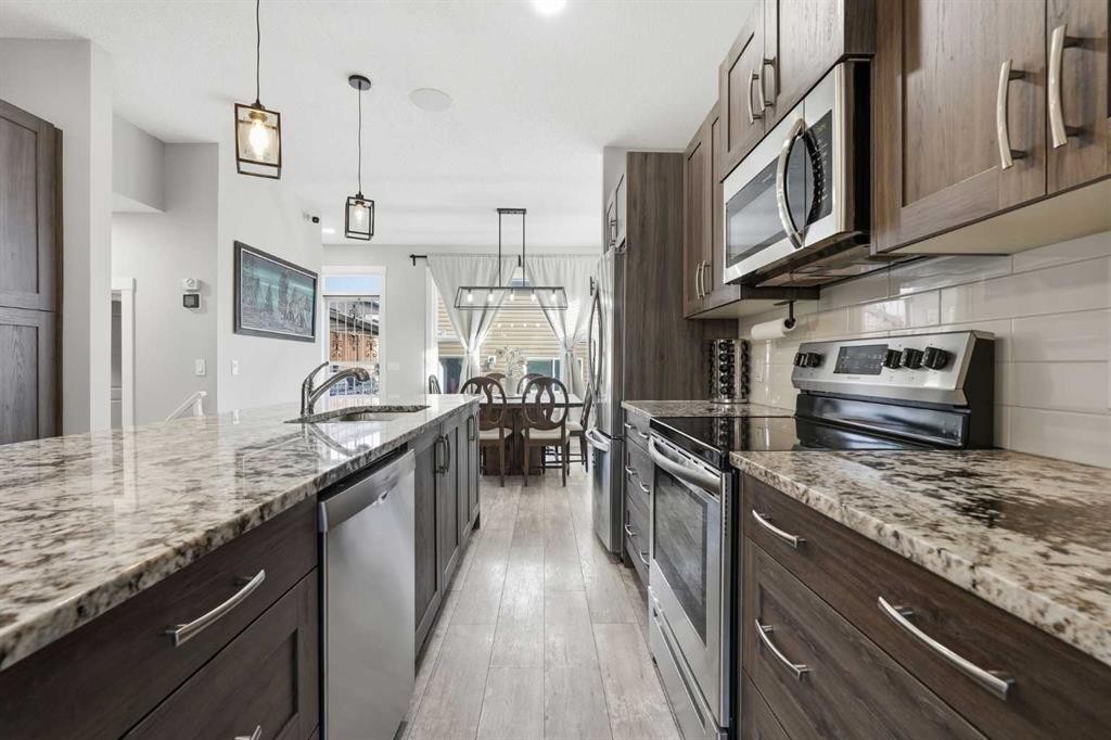 1071 Seton Circle Se, Calgary, AB - Indoor Photo Showing Kitchen With Upgraded Kitchen