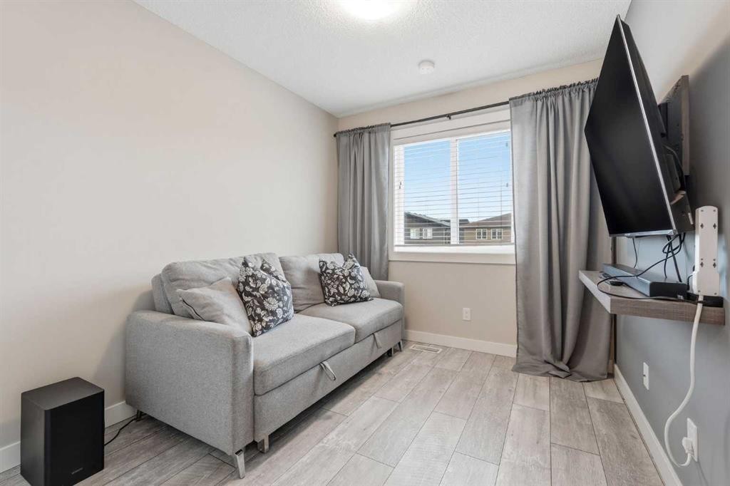 1071 Seton Circle Se, Calgary, AB - Indoor