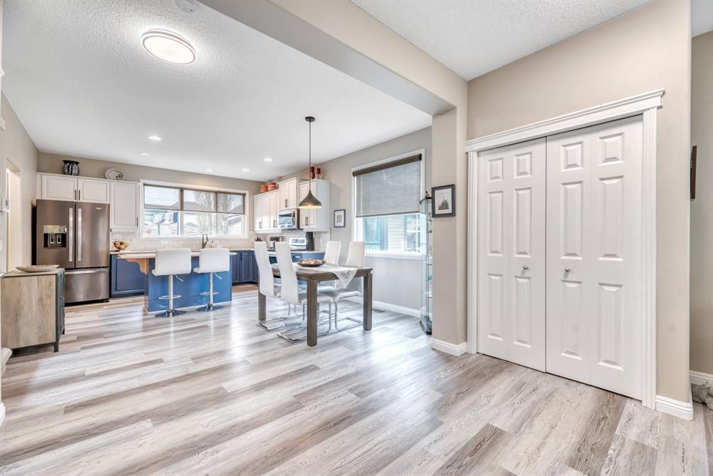250 Prestwick Close Se, Calgary, AB - Indoor