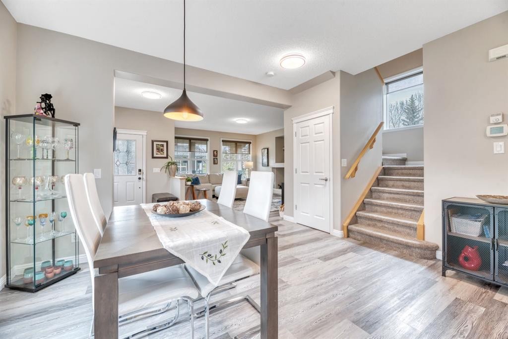 250 Prestwick Close Se, Calgary, AB - Indoor