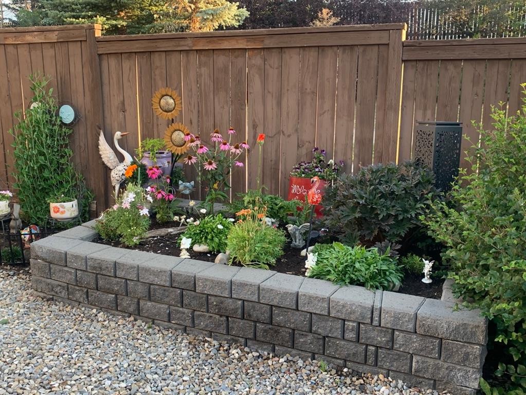 250 Prestwick Close Se, Calgary, AB - Outdoor