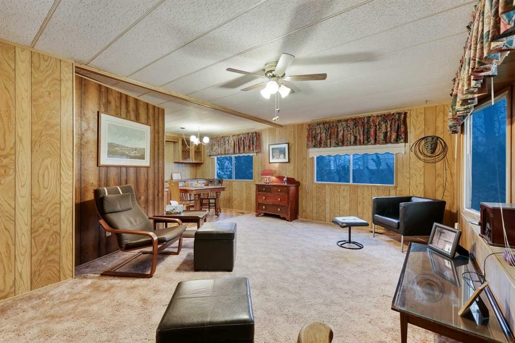 603 Alberta Avenue, Carmangay, AB - Indoor