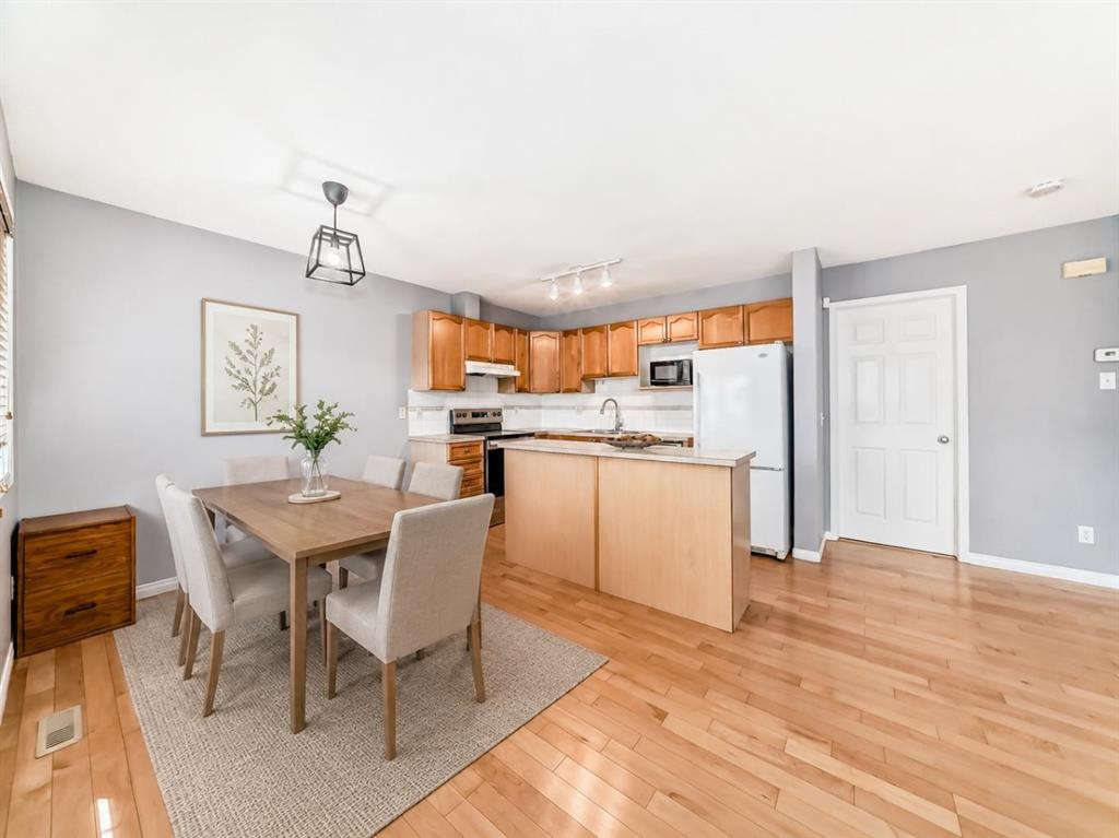 156 Simcoe Place Sw, Calgary, AB - Indoor