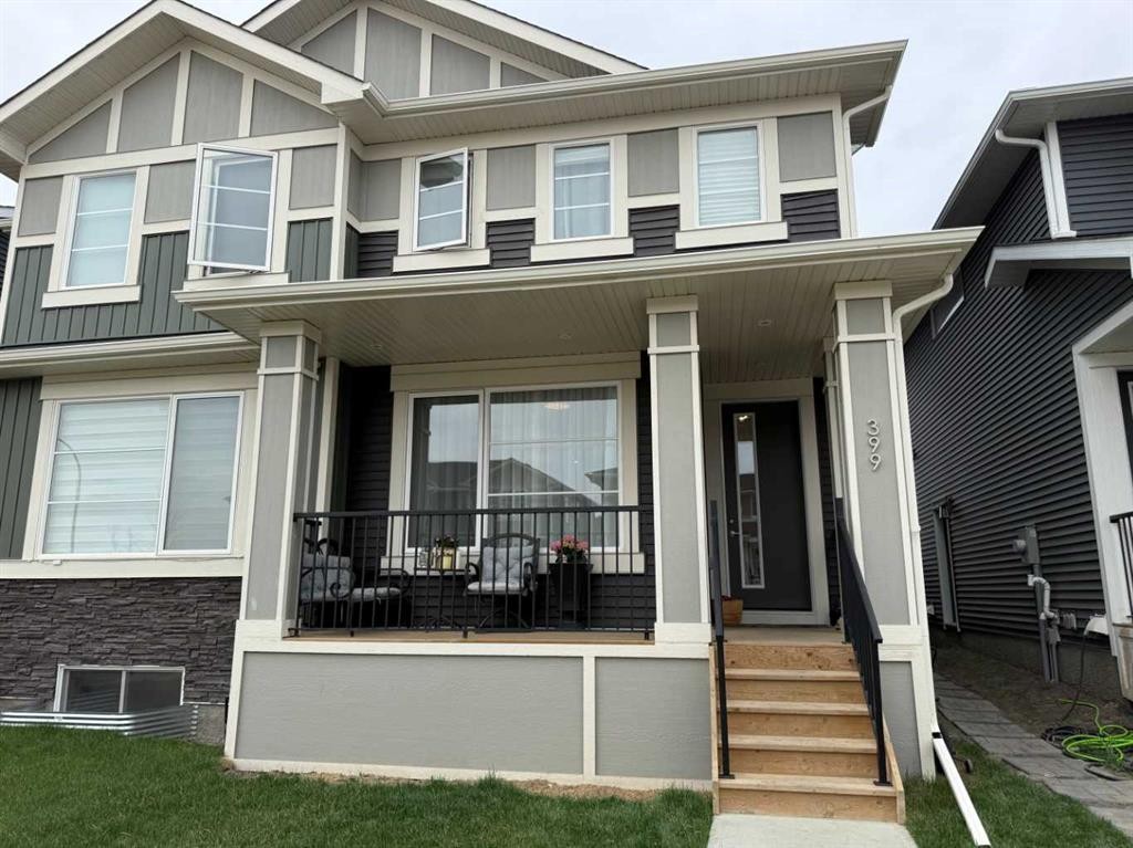 399 Sora Boulevard Se, Calgary, AB - Outdoor With Facade
