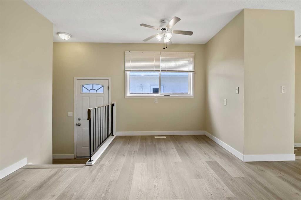 27 Aberdare Crescent Ne, Calgary, AB - Indoor Photo Showing Other Room