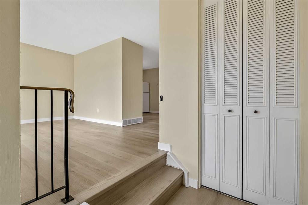27 Aberdare Crescent Ne, Calgary, AB - Indoor Photo Showing Other Room