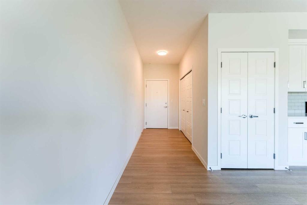 2410-42 Cranbrook Gardens Se, Calgary, AB - Indoor Photo Showing Other Room