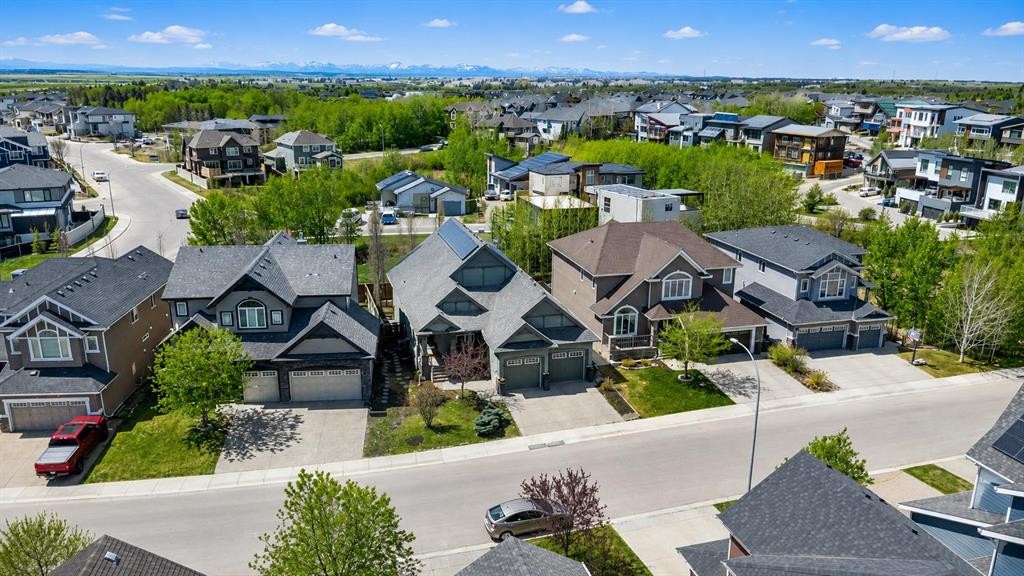 21 Rockford Road Nw, Calgary, AB - Outdoor With Facade