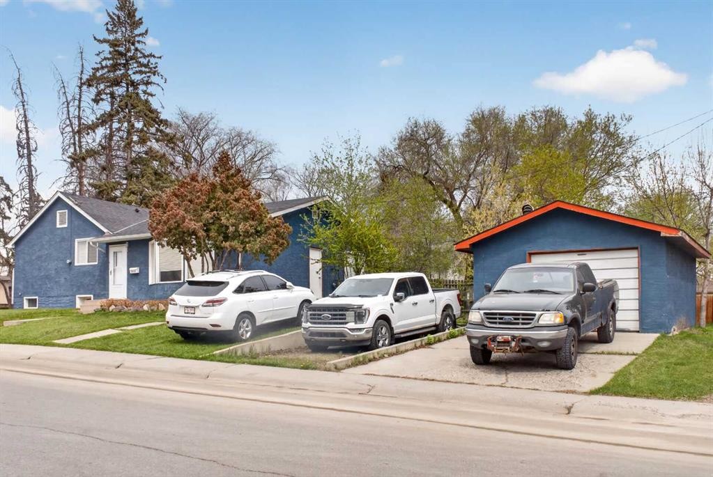 2418 27 Street Se, Calgary, AB - Outdoor