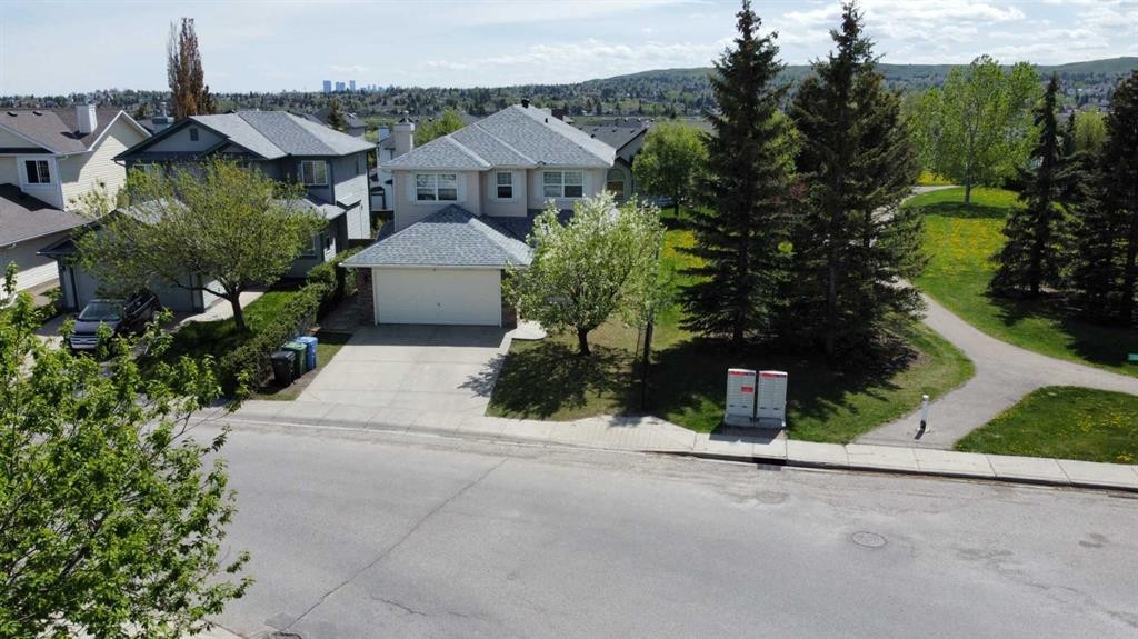 7 Country Hills Park Nw, Calgary, AB - Outdoor With Facade