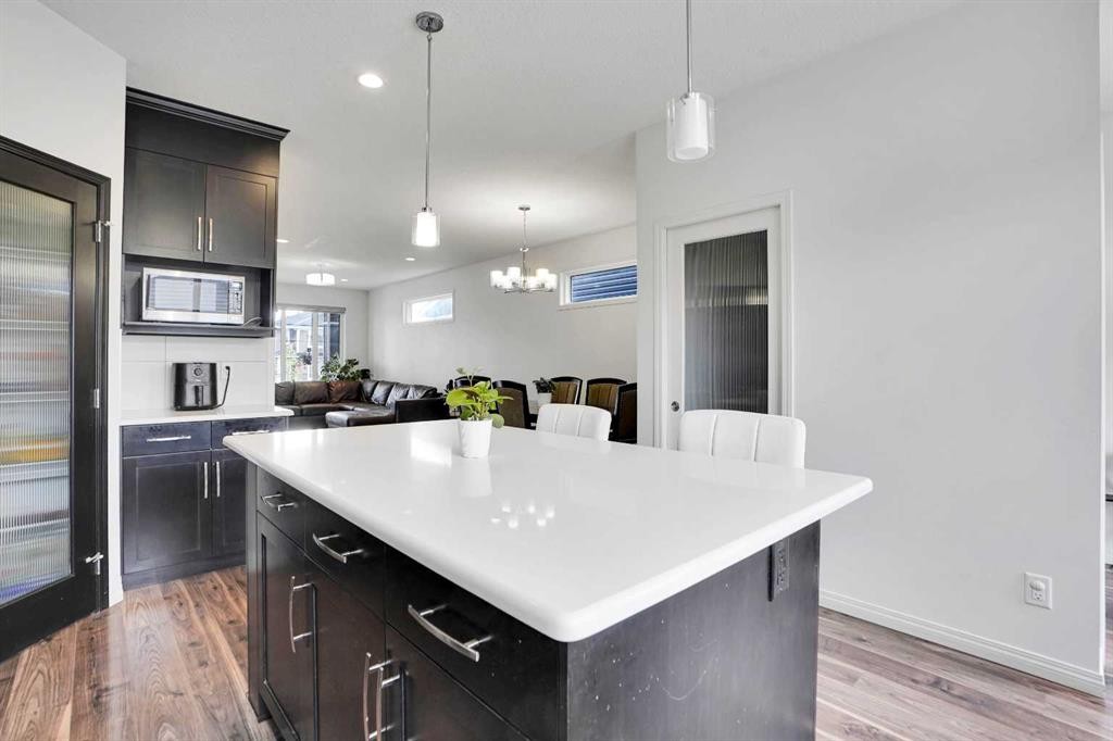 726 Redstone Drive Ne, Calgary, AB - Indoor Photo Showing Kitchen With Upgraded Kitchen