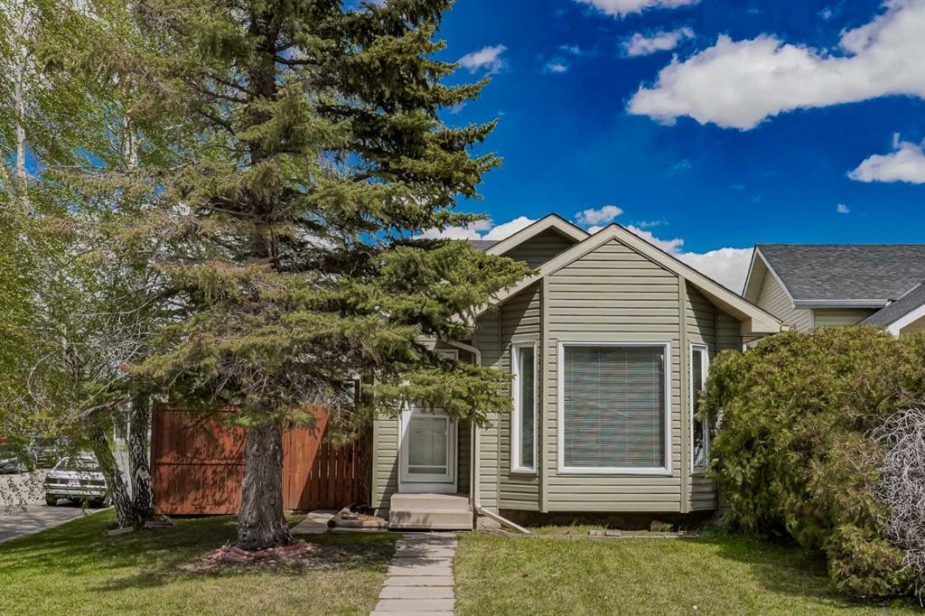 18 Martinview Crescent Ne, Calgary, AB - Outdoor