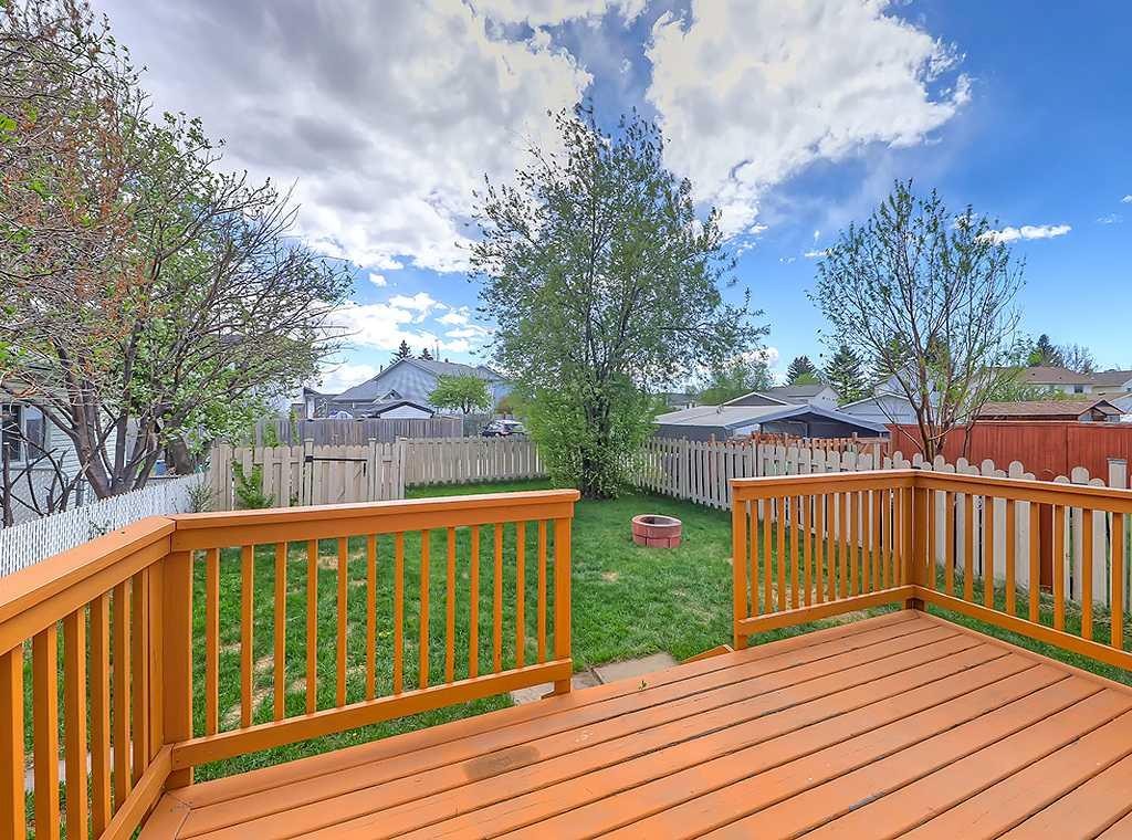 292 Coventry Close Ne, Calgary, AB - Outdoor With Deck Patio Veranda