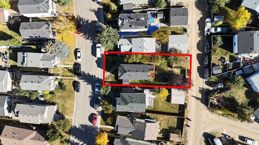 292 Coventry Close Ne, Calgary, AB - Outdoor With View