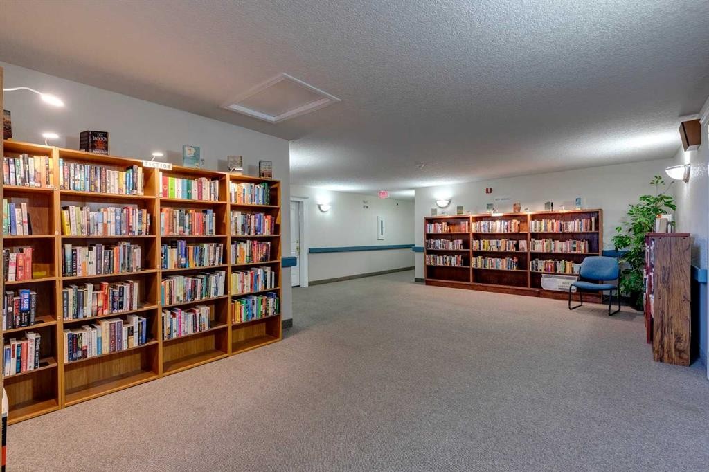 1118-1818 Simcoe Boulevard Sw, Calgary, AB - Indoor