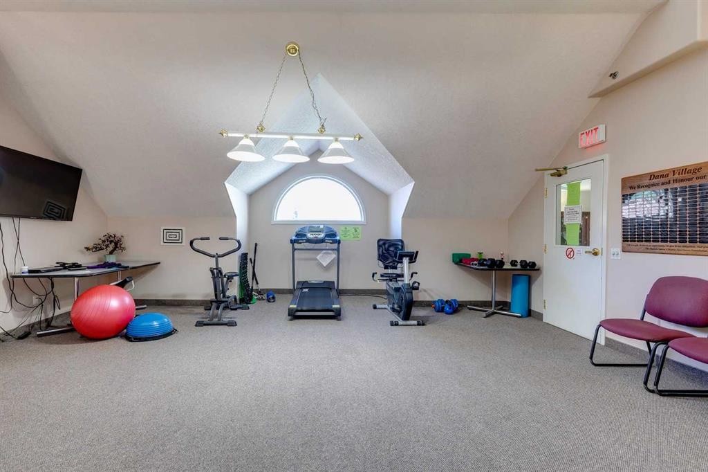 1118-1818 Simcoe Boulevard Sw, Calgary, AB - Indoor Photo Showing Other Room