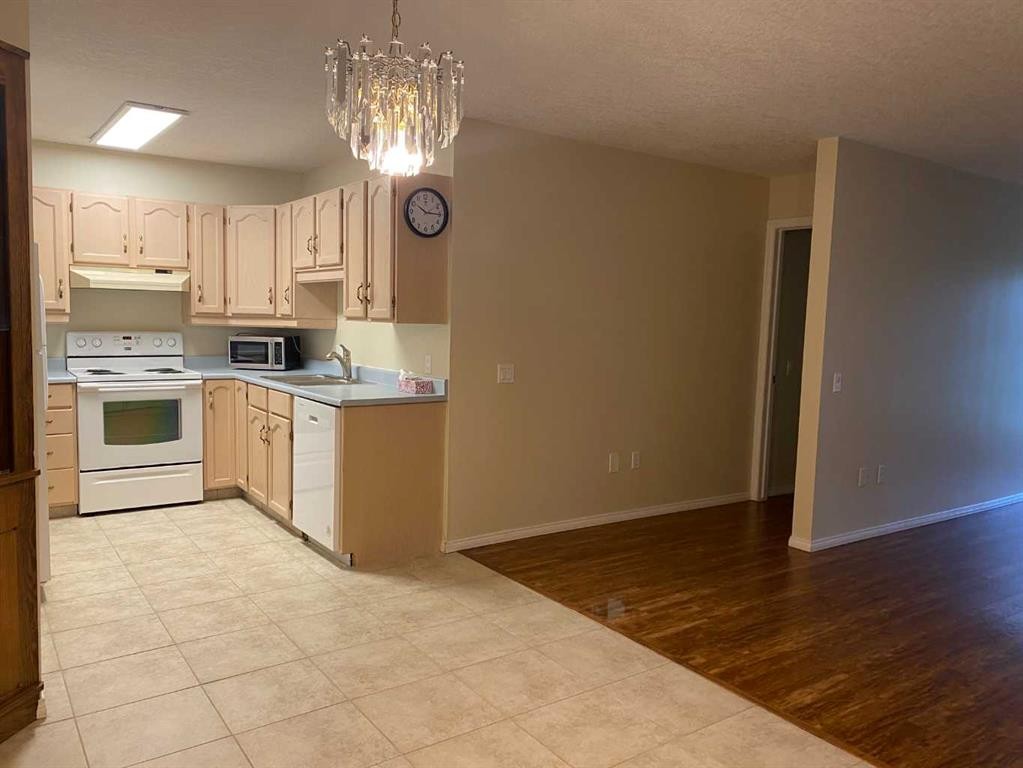 1118-1818 Simcoe Boulevard Sw, Calgary, AB - Indoor