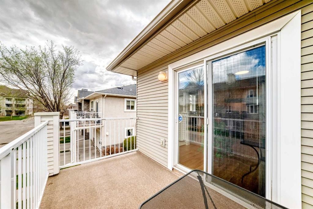6621 Pinecliff Grove Ne, Calgary, AB - Outdoor With Exterior