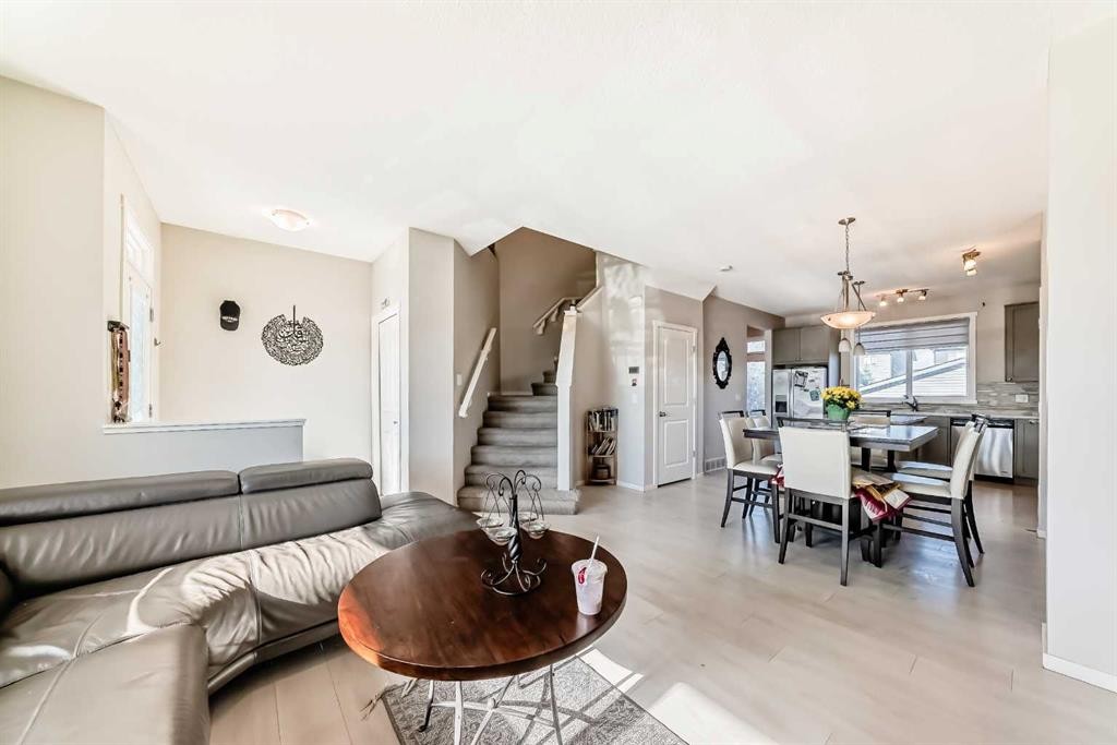 199 Savanna Parade Ne, Calgary, AB - Indoor Photo Showing Living Room