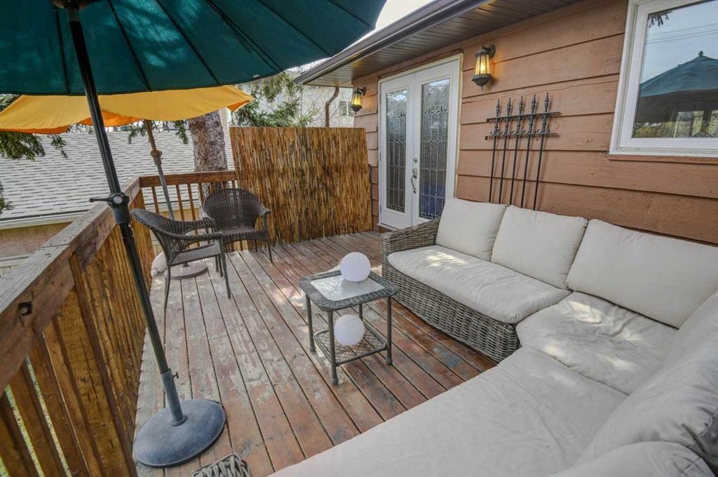 8116 33 Avenue Nw, Calgary, AB - Outdoor With Deck Patio Veranda With Exterior