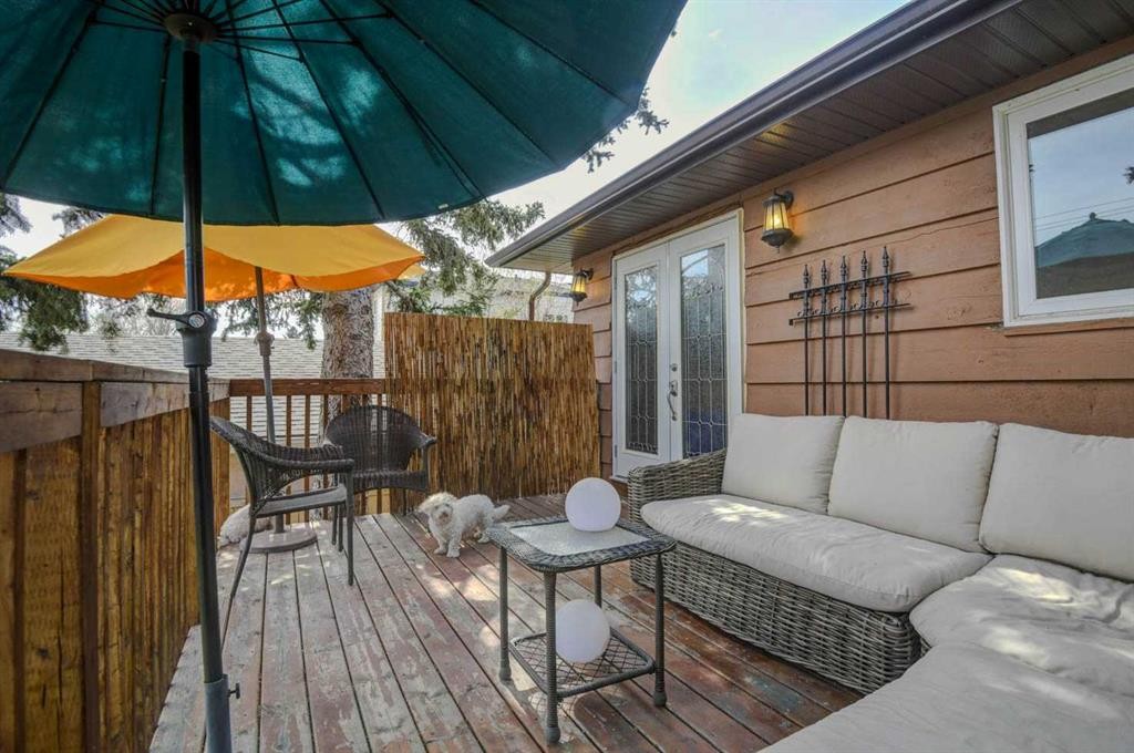 8116 33 Avenue Nw, Calgary, AB - Outdoor With Deck Patio Veranda With Exterior