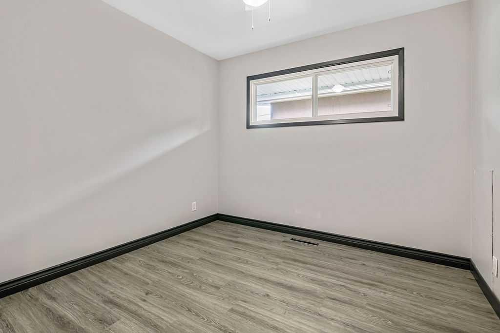1007 Mackid Road Ne, Calgary, AB