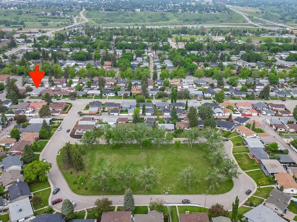1007 Mackid Road Ne, Calgary, AB