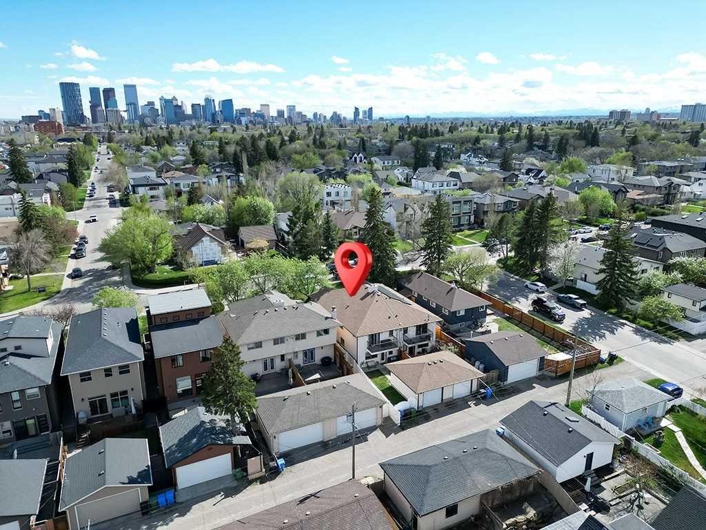 136 24 Avenue Nw, Calgary, AB - Outdoor With View