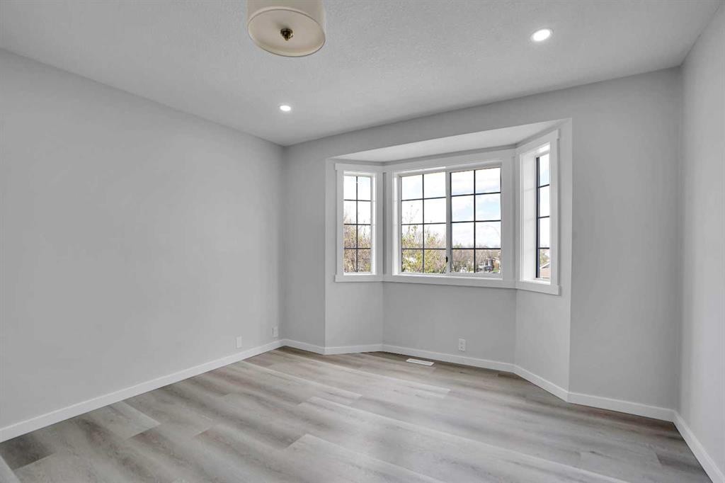 51 Martinridge Grove Ne, Calgary, AB - Indoor Photo Showing Other Room