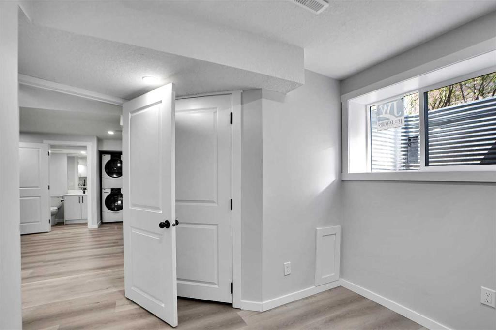 51 Martinridge Grove Ne, Calgary, AB - Indoor Photo Showing Other Room