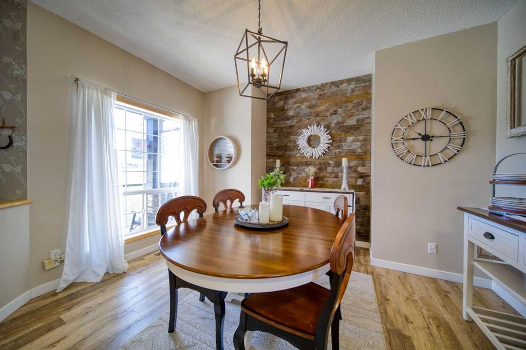228 Oakmere Place, Chestermere, AB - Indoor Photo Showing Dining Room